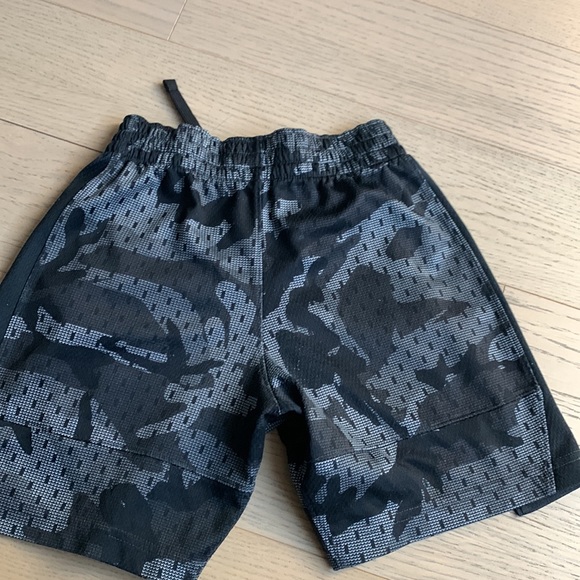 XS Nike elite shorts - Picture 3 of 3